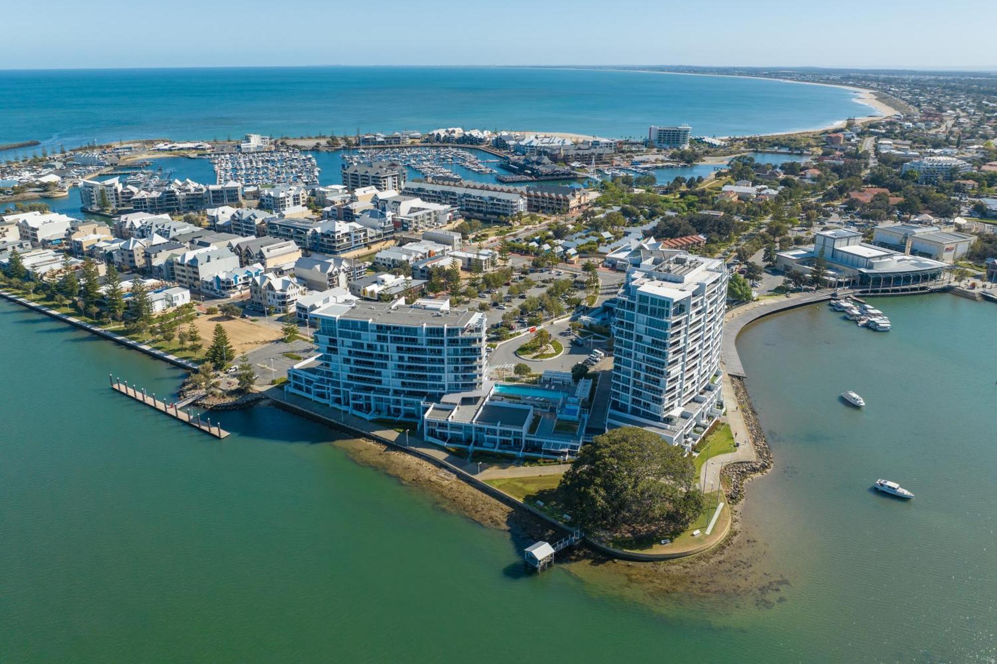 Bridgepoint 1303 Apartment Mandurah Bagian luar foto